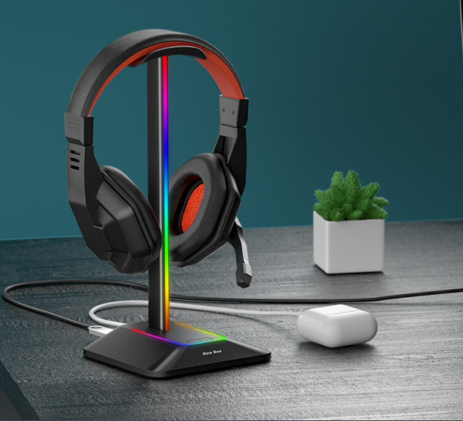 Supporto per Cuffie Gaming New Bee Z8 RGB con Illuminazione a 7 Colori e Porta USB-C – Design Stabile e Antiscivolo